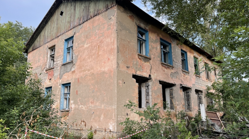В Омске признали аварийными два дома В Омске признали аварийными два дома