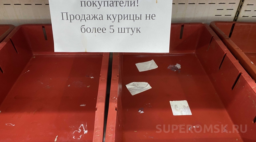 Более 20 тонн старой курицы везли в Омск под видом свежей