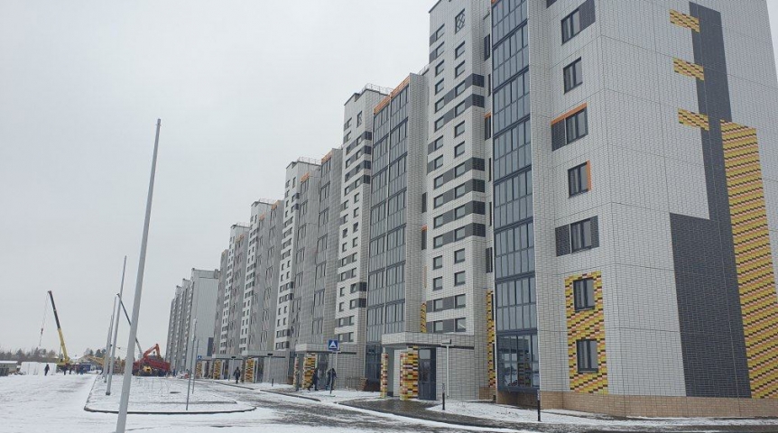 В «Новом Амуре» Омска построили новую высотку В «Новом Амуре» Омска построили новую высотку