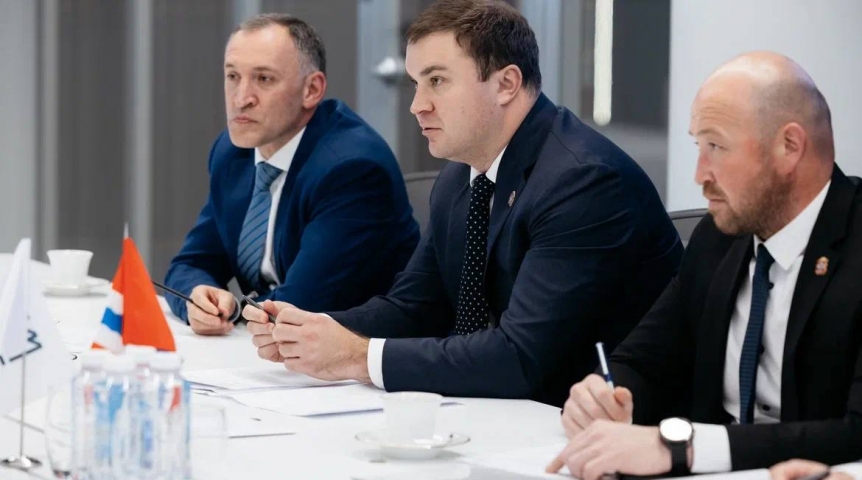 Виталий Хоценко и глава ДОМ.РФ Виталий Мутко договорились о подготовке мастер-планов Омской городской агломерации и Тары Виталий Хоценко и глава ДОМ.РФ Виталий Мутко договорились о подготовке мастер-планов Омской городской агломерации и Тары