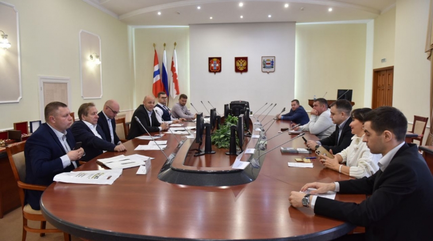 Экономика Челябинские предприятия презентовали свою продукцию омичам