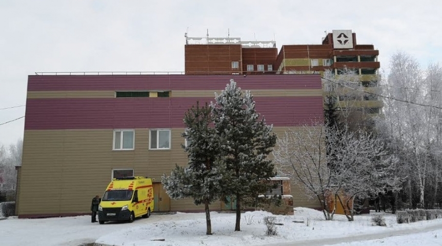 В Омске женщина с увечьями мешала медикам оказать себе помощь В Омске женщина с увечьями мешала медикам оказать себе помощь