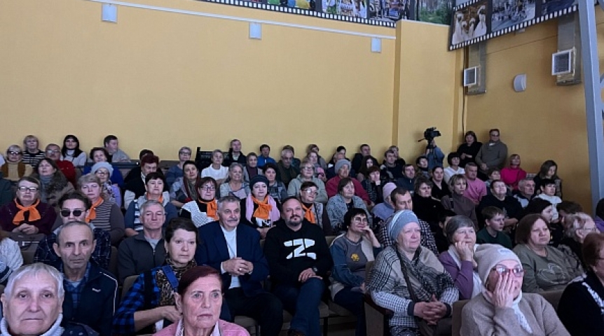 В Омском районе состоялся концерт в честь Героев Отечества