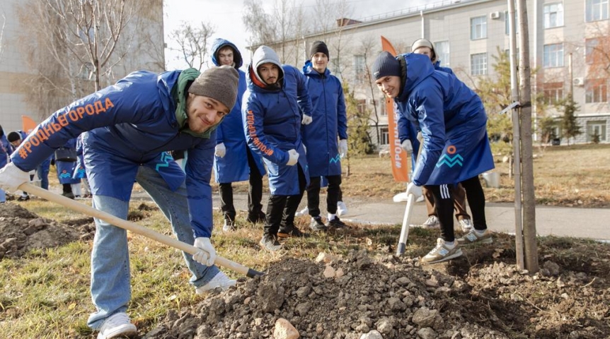 На территории СибАДИ в Омске появилось новое «зеленое» пространство На территории СибАДИ в Омске появилось новое «зеленое» пространство