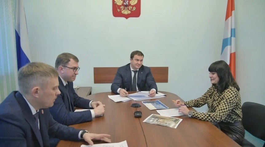 По поручению президента омский губернатор Хоценко провел личный прием граждан