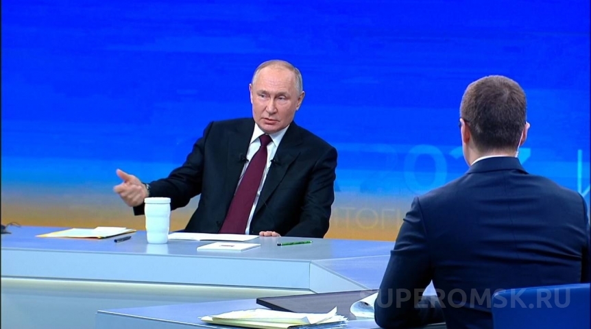 В Омске открыли штаб сбора подписей за выдвижение Владимира Путина В Омске открыли штаб сбора подписей за выдвижение Владимира Путина