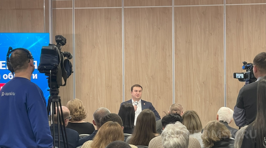 Губернатор Виталий Хоценко назвал сложности при переезде в Омскую область