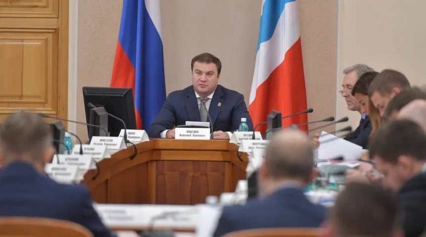 Виталий Хоценко назвал проблемные по снегу районы в Омской области