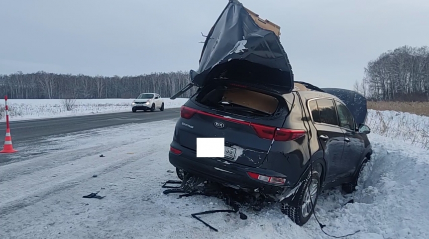На трассе Тюмень – Омск водителя убило оторвавшимся от КамАЗа прицепом На трассе Тюмень – Омск водителя убило оторвавшимся от КамАЗа прицепом