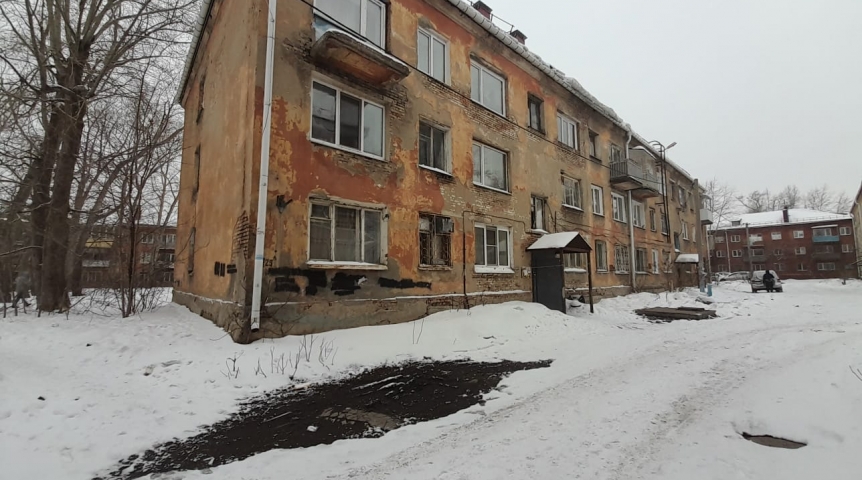 Происшествия в Омске Возбуждено уголовное дело из-за аварийного дома – потенциального убийцы на улице Энергетиков в Омске
