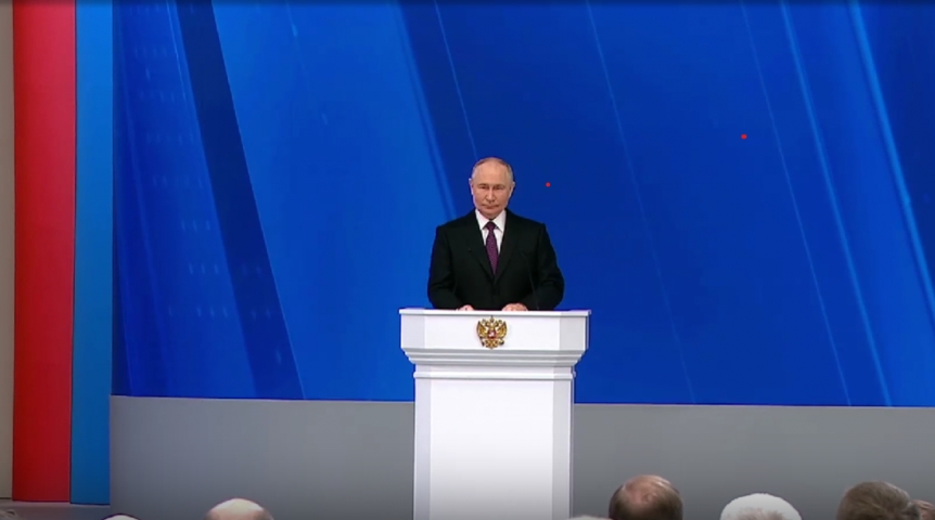 Власть Президент Владимир Путин объявил о новом нацпроекте «Семья»