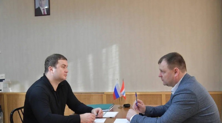 Власть Виталий Хоценко провел встречу с избранным главой Горьковского района