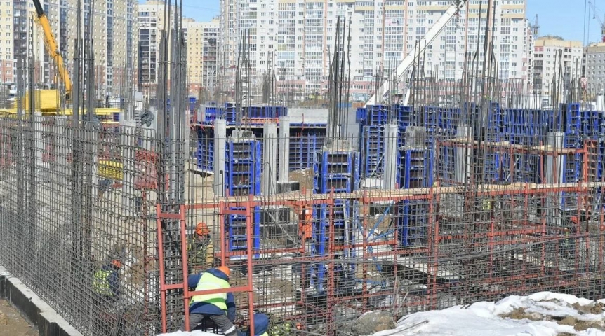В Омске ускорят ход строительства нового стационара на Левобережье В Омске ускорят ход строительства нового стационара на Левобережье