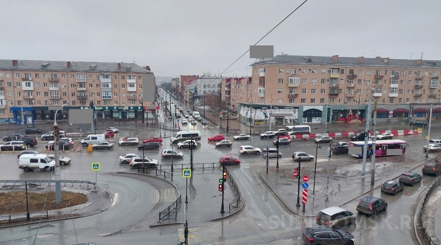 Утром пятницы Омск накрыли дождь, пробки и ДТП Утром пятницы Омск накрыли дождь, пробки и ДТП