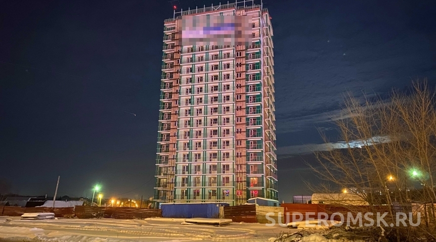 «Фадинский» зеленый дом у Фрунзенского моста в Омске затопило