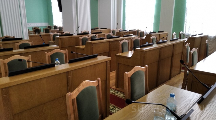 Власть Почему в Омском горсовете согласились подчинить окружные администрации мэру