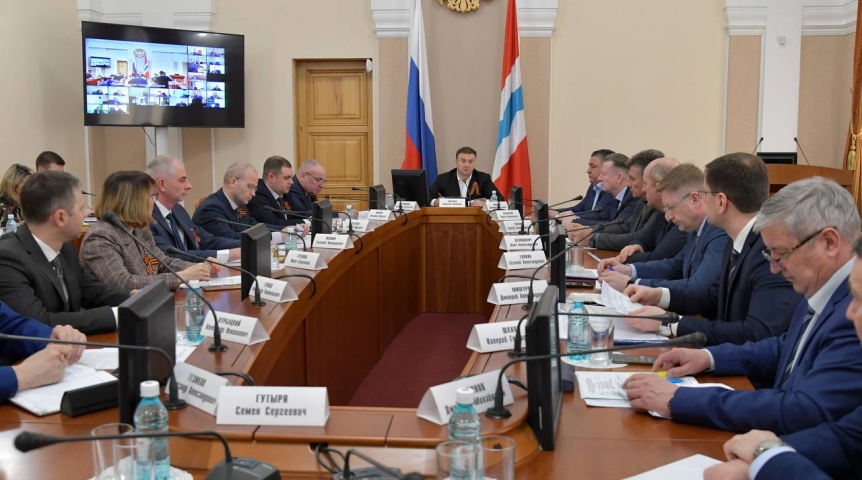 Губернатор Виталий Хоценко провел заседание штаба по газификации Омской области Губернатор Виталий Хоценко провел заседание штаба по газификации Омской области