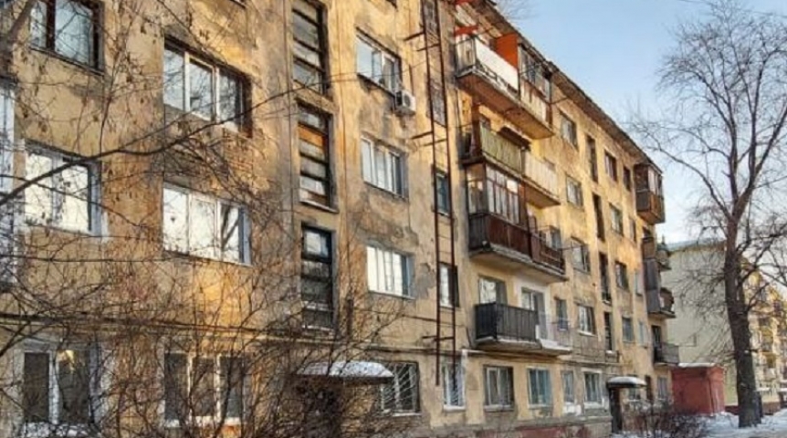 Суд постановил срочно расселить аварийный дом на Магистральной, 47а в Омске