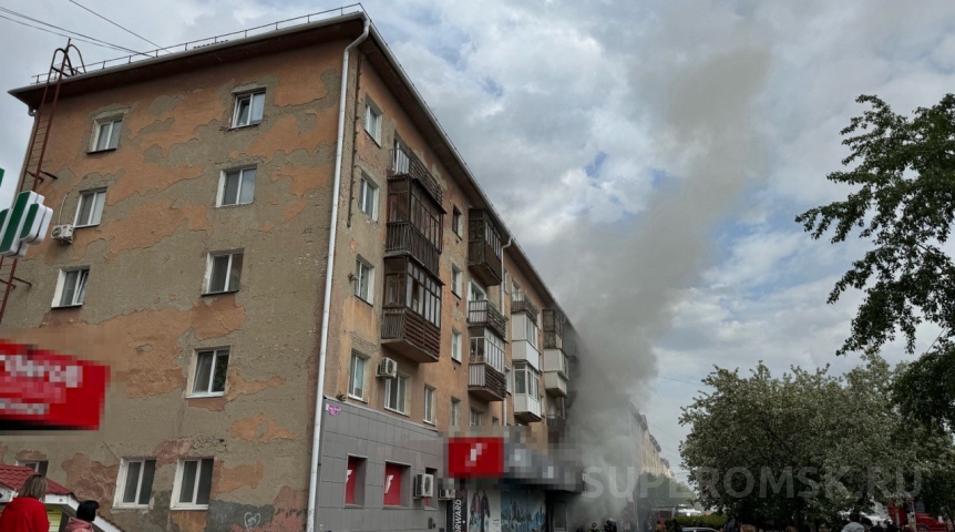 Происшествия в Омске Стали известны подробности пожара в магазине у политеха в Омске