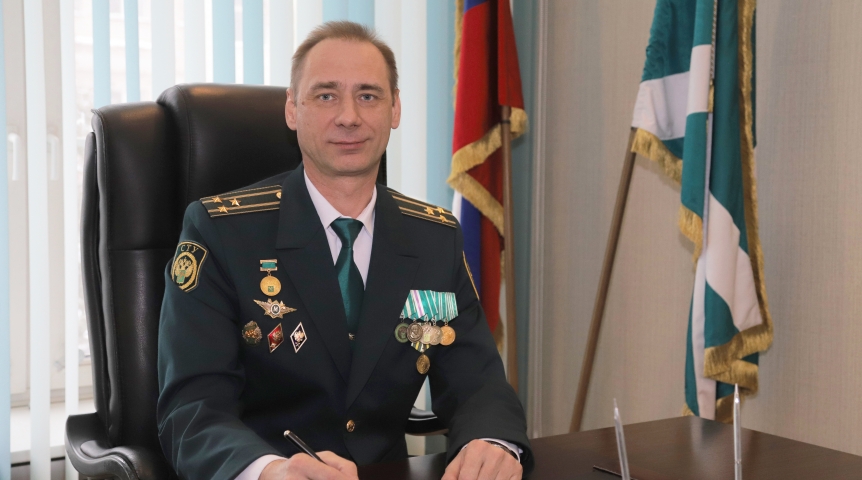 Омич получил крупное назначение в Алтайской таможне Омич получил крупное назначение в Алтайской таможне