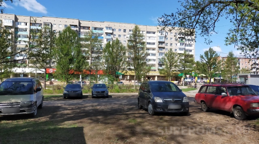 Автоновости В Омске начались рейды из-за парковок на газоне с помощью новой системы наложения штрафов
