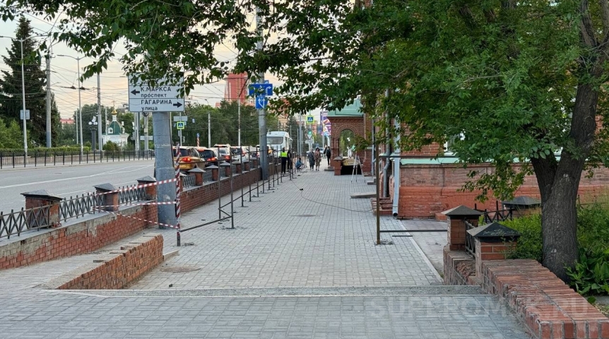Город Стартовал ремонт Омского горсовета