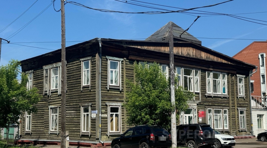 В центре Омска за 39 млн рублей продают здание памятника архитектуры
