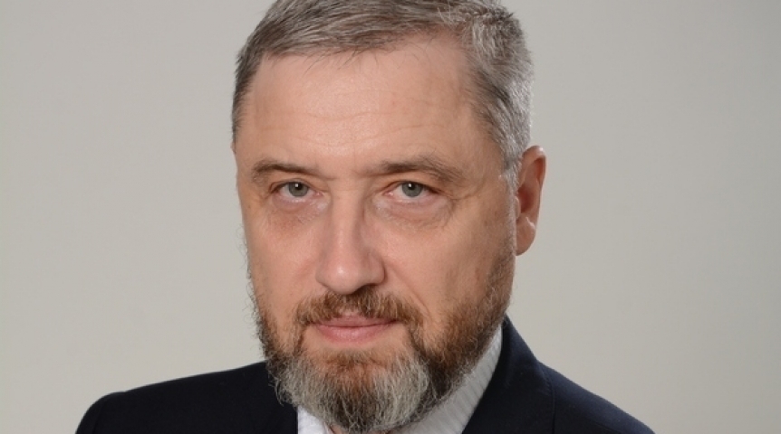 Омский политолог Сергей Сизов высказался о последствиях для России по результатам выборов во Франции Омский политолог Сергей Сизов высказался о последствиях для России по результатам выборов во Франции
