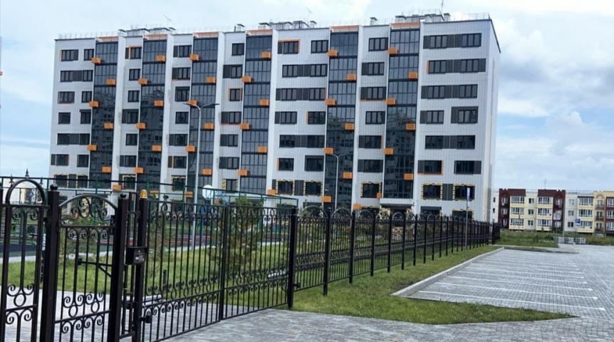 Новости недвижимости В Центральном округе Омска ввели в эксплуатацию восьмиэтажку с подземным этажом