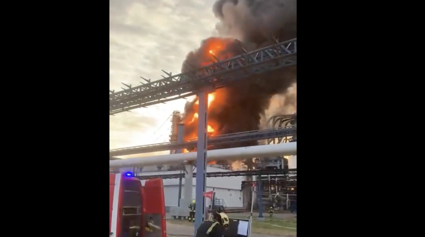 В Омском НПЗ прокомментировали возгорание на территории завода В Омском НПЗ прокомментировали возгорание на территории завода