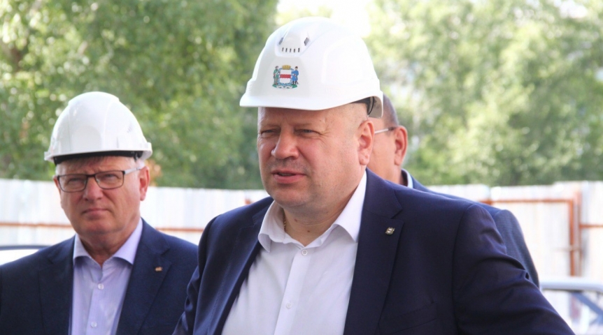 Мэр Сергей Шелест поделился наблюдениями о ходе капремонта омских школ Мэр Сергей Шелест поделился наблюдениями о ходе капремонта омских школ
