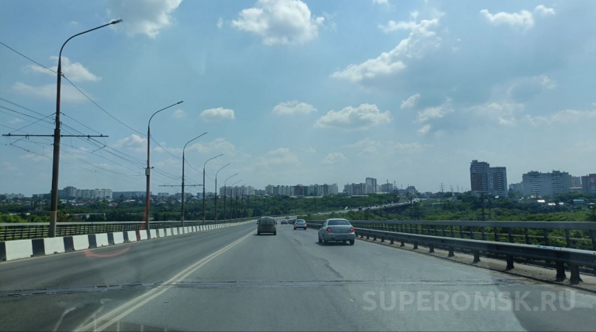 Общество В Омской области ограничат движение по мосту через Тару