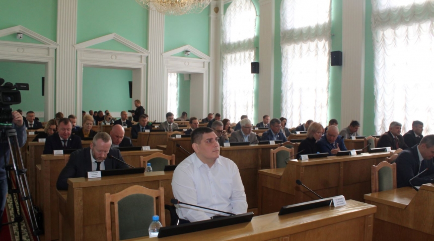 Новые депутаты Омского горсовета поделились рабочими планами и стремлениями Новые депутаты Омского горсовета поделились рабочими планами и стремлениями