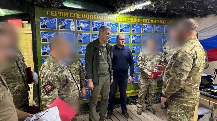 Главное Председатель омского Заксобрания Александр Артемов отправился с рабочей поездкой в Луганск
