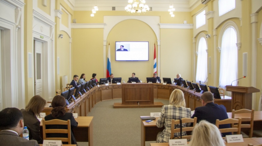 Депутаты омского Заксобрания рассматривают изменения в квотировании рабочих мест Депутаты омского Заксобрания рассматривают изменения в квотировании рабочих мест