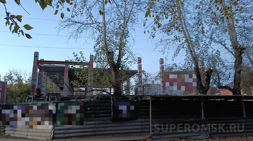 В городке Нефтяников Омска продают дисгармоничный долгострой В городке Нефтяников Омска продают дисгармоничный долгострой