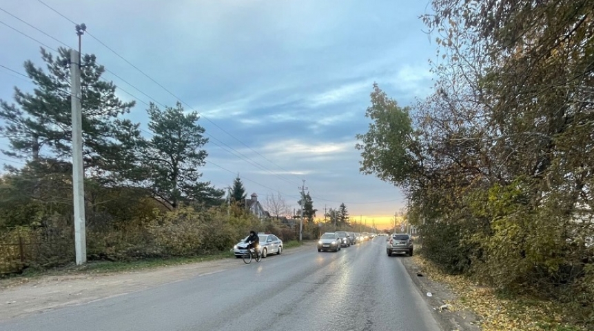 В Омске на 21-й Амурской сбили насмерть мужчину В Омске на 21-й Амурской сбили насмерть мужчину