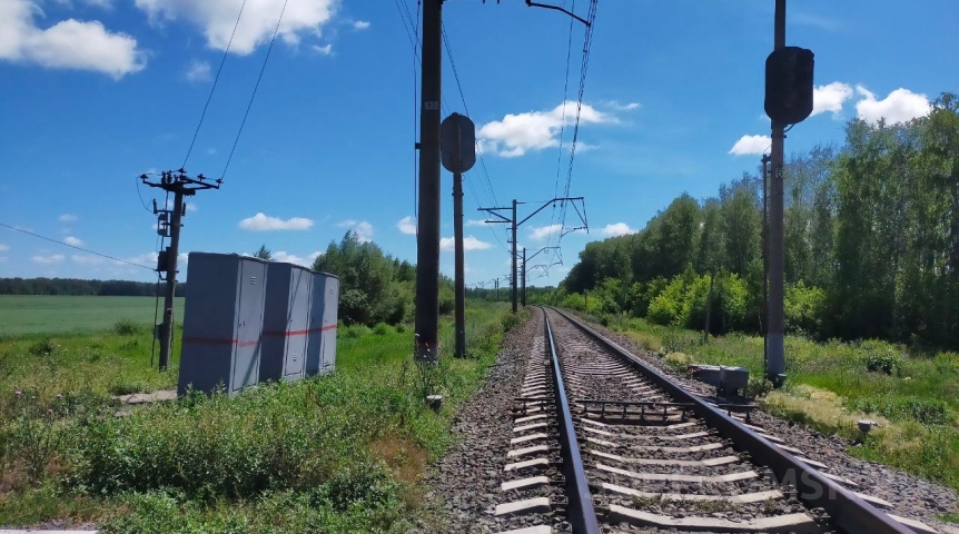 В Омской области под катками поезда погиб мужчина В Омской области под катками поезда погиб мужчина