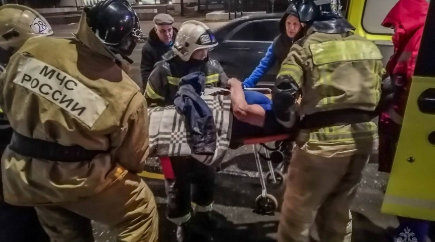 Поводок помог спасти упавшую в Иртыш омичку Поводок помог спасти упавшую в Иртыш омичку