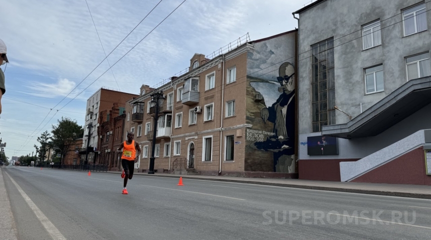 Общество Омскому Дому актера добавят узнаваемости среди пассажиров