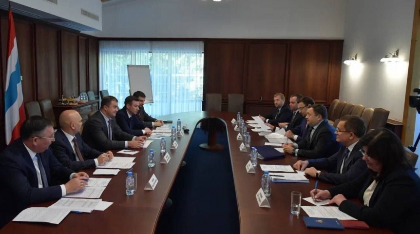 Виталий Хоценко обсудил потенциал сотрудничества Омской области с «Промсвязьбанком» Виталий Хоценко обсудил потенциал сотрудничества Омской области с «Промсвязьбанком»