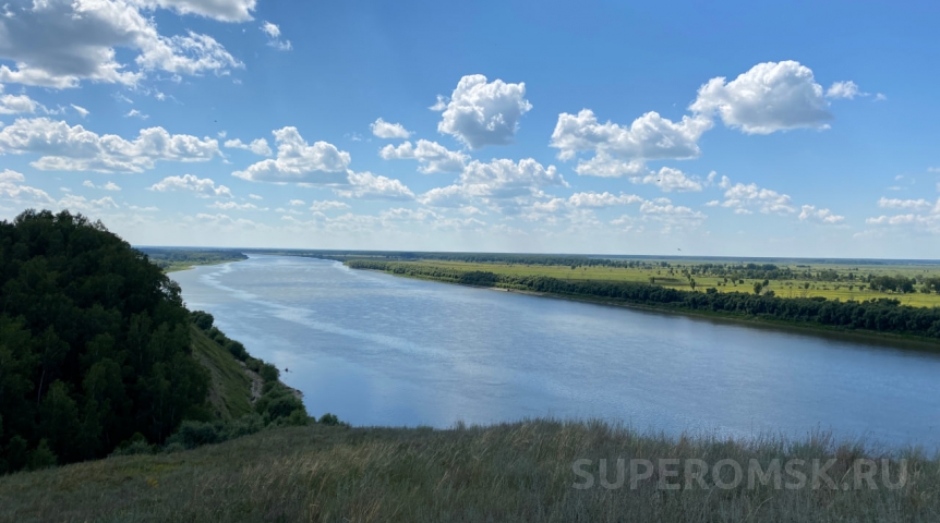 Общество В Омской области супруги-рыбаки вытянули из Иртыша неожиданный улов