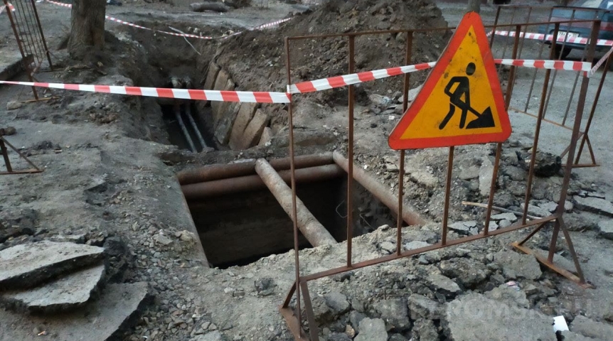 В Омске горячее водоснабжение возобновилось на 102 объектах