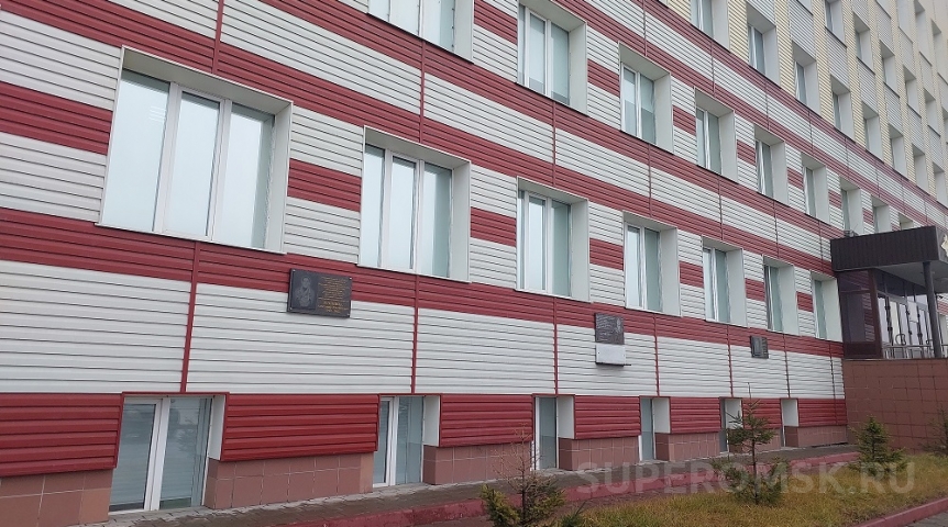 В Омске открыли мемориальную доску знаменитому спортсмену Александру Пушнице В Омске открыли мемориальную доску знаменитому спортсмену Александру Пушнице