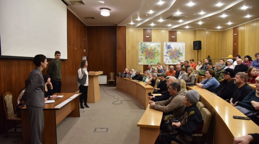 Новости недвижимости В Омске проходит жеребьевка квартир в новостройке для переселенцев из аварийного жилья