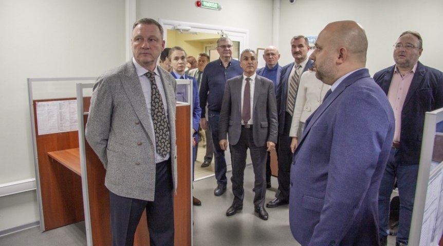 Главное Депутаты областного парламента ознакомились с работой комплекса «Безопасный город»