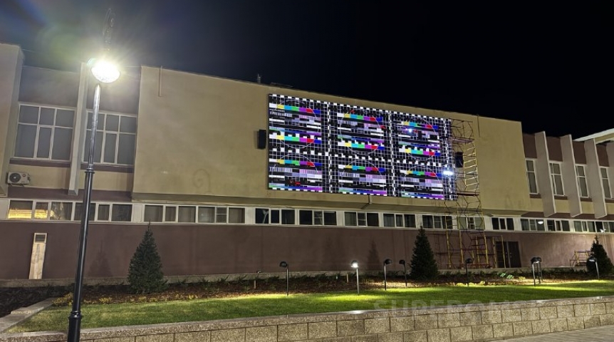 Город К монитору в Городском саду Омска добавят фонари за 2 миллиона