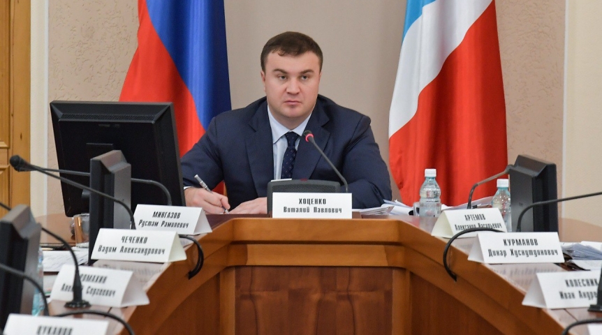 Общество Омский губернатор Хоценко сообщил о новой мере поддержки для трудоустройства ветеранов СВО