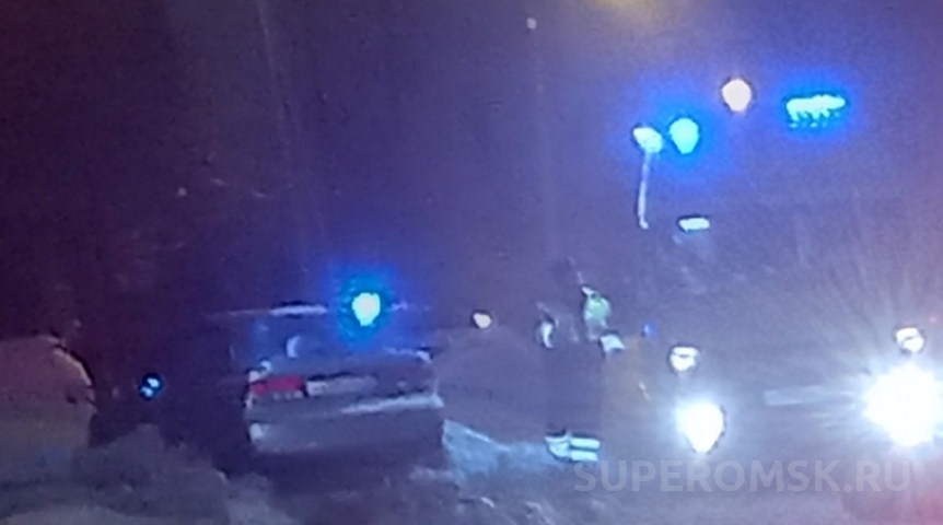 В Омске скопилась огромная пробка из-за ДТП на Шебалдина В Омске скопилась огромная пробка из-за ДТП на Шебалдина