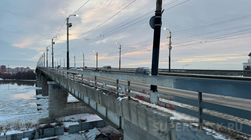 Общество Мост у Телецентра в Омске начнут закрывать полностью